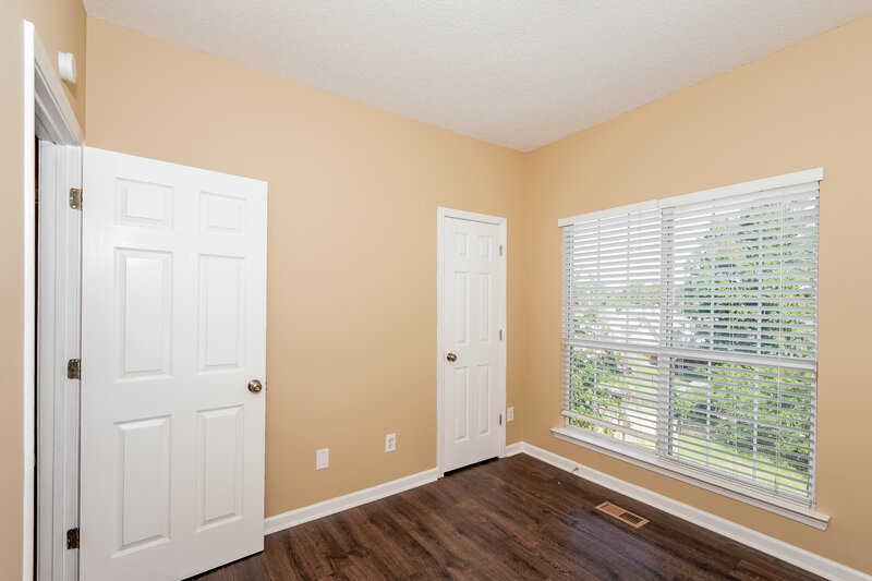 2,200/Mo, 5041 Pebble Ln Birmingham, AL 35235 Main Bedroom View