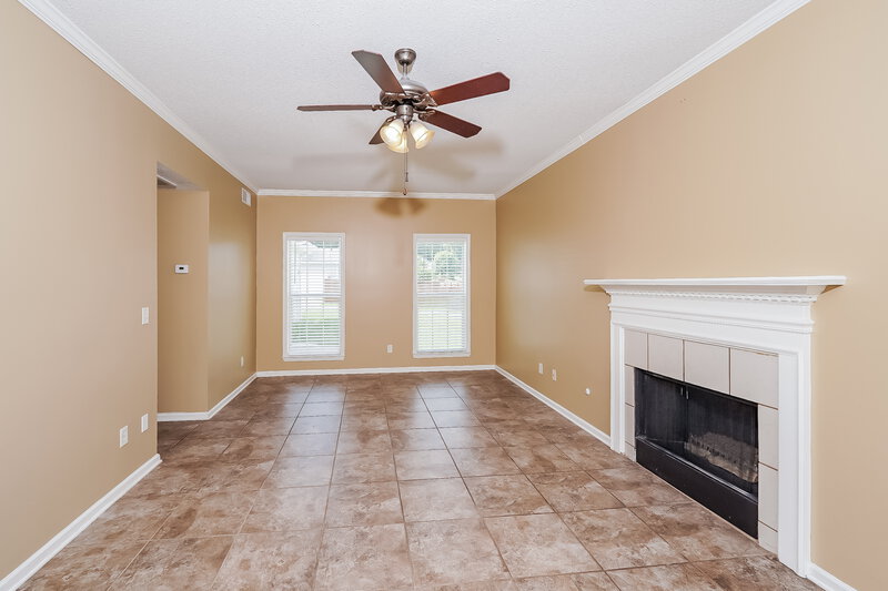 2,660/Mo, 5505 Leighaven Way Pinson, AL 35126 Living Room View 2