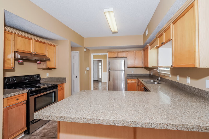 2,660/Mo, 5505 Leighaven Way Pinson, AL 35126 Kitchen View