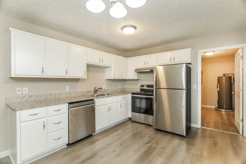 1,160/Mo, 56 Dogwood Circle Remlap, AL 35133 Kitchen View