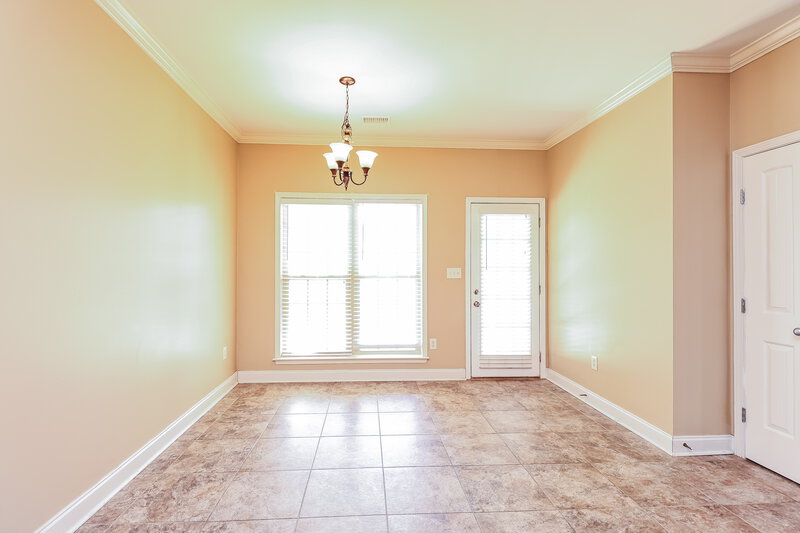 2,360/Mo, 2045 Highview Way Calera, AL 35040 Dining Room View 2