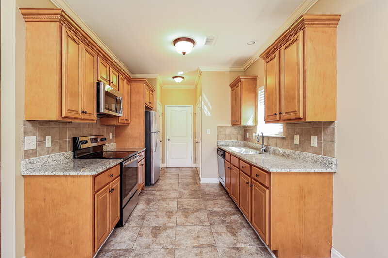 2,360/Mo, 2045 Highview Way Calera, AL 35040 Kitchen View
