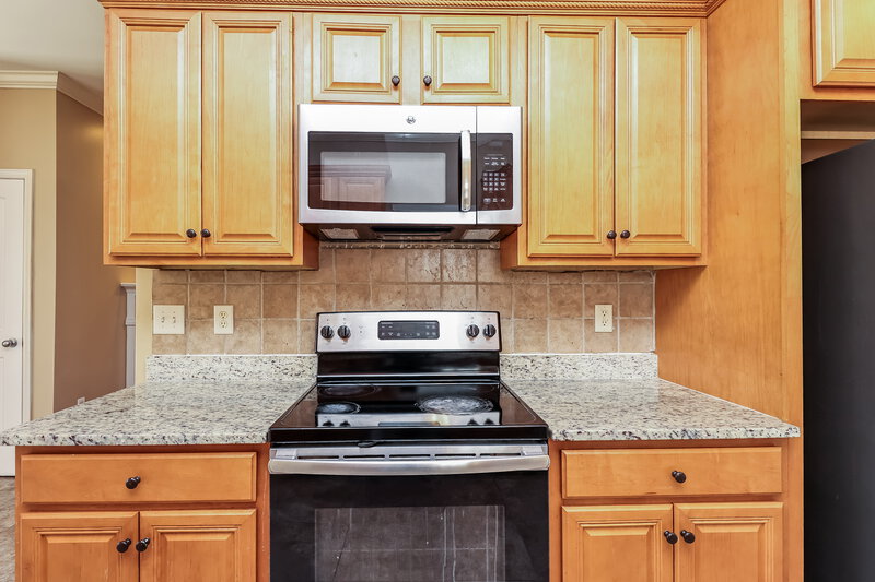 2,360/Mo, 2045 Highview Way Calera, AL 35040 Kitchen View 2