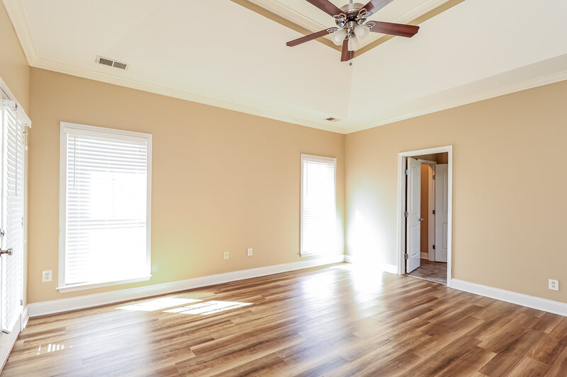 2,360/Mo, 2045 Highview Way Calera, AL 35040 Main Bedroom View 2