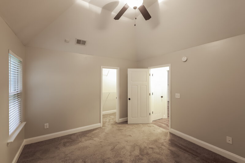 1,810/Mo, 141 Stonebriar Dr Calera, AL 35040 Main Bedroom View
