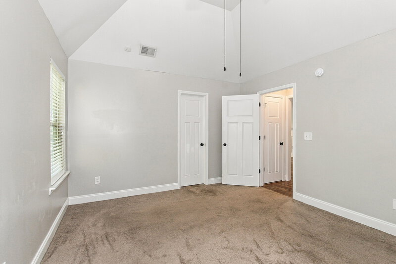 1,570/Mo, 141 Stonebriar Dr Calera, AL 35040 Primary Bedroom View 2