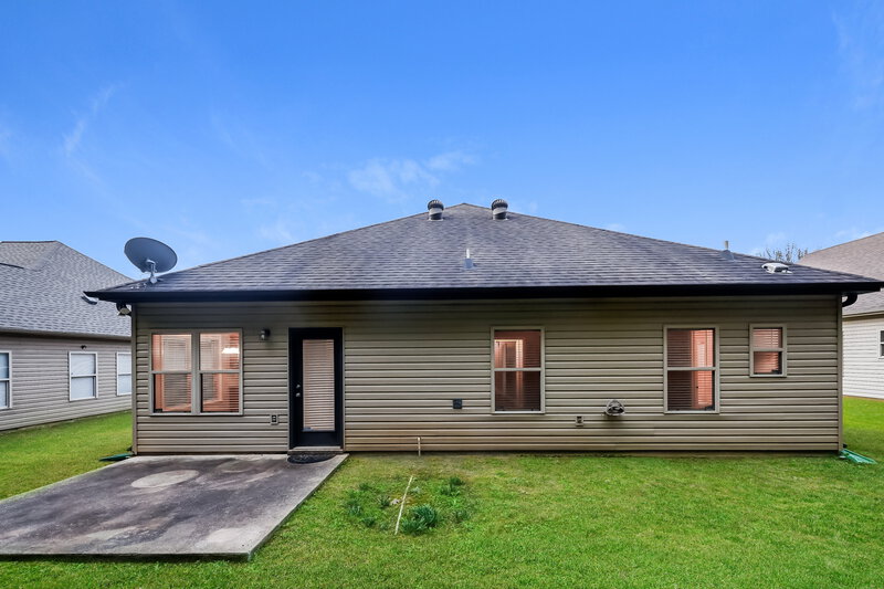 1,810/Mo, 141 Stonebriar Dr Calera, AL 35040 Rear View 3