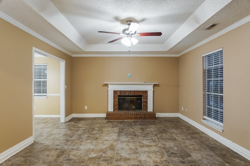 1,645/Mo, 144 Carriage Dr Maylene, AL 35114 Living Room View 2