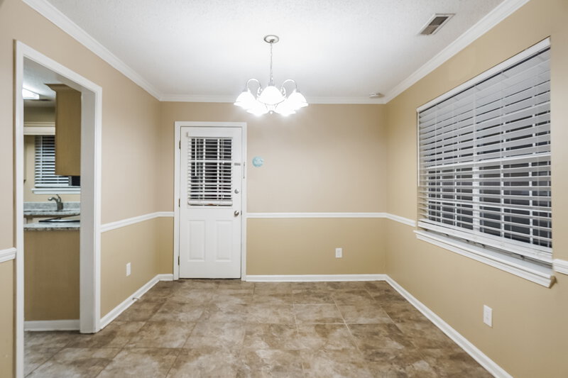 1,645/Mo, 144 Carriage Dr Maylene, AL 35114 Dining Room View