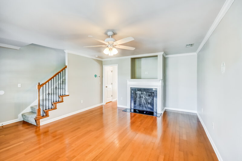 1,390/Mo, 328 Union Station Way Calera, AL 35040 Living Room View 2