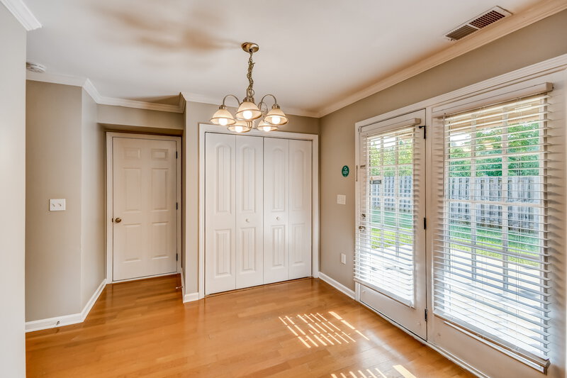 1,390/Mo, 328 Union Station Way Calera, AL 35040 Dining Room View