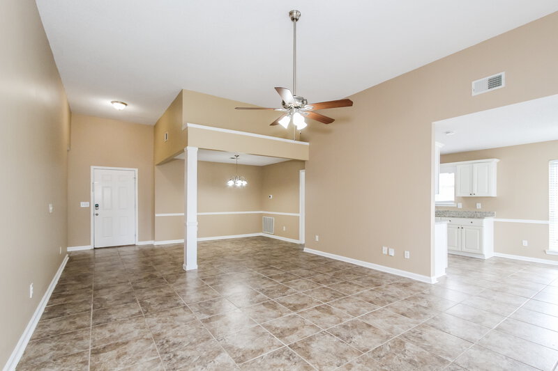 1,785/Mo, 8036 Rockhampton Circle Helena, AL 35080 Living Room View