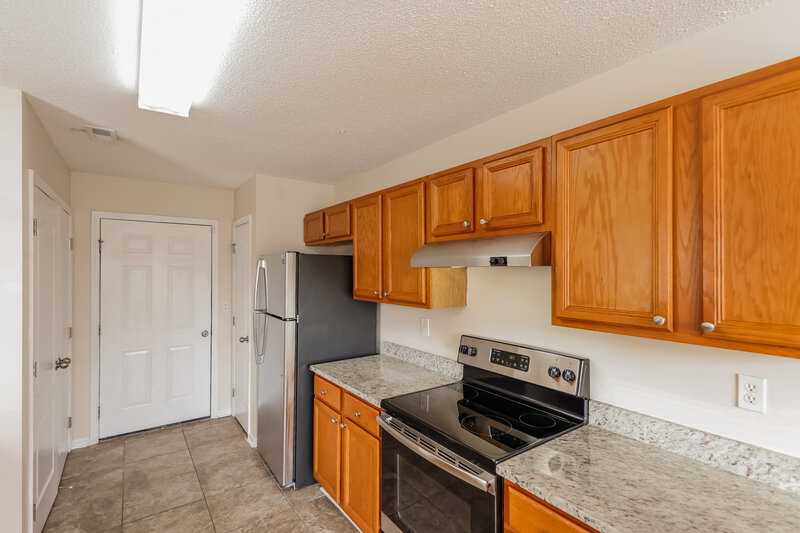 1,685/Mo, 5206 Gayle Ln Bessemer, AL 35023 Kitchen View 2