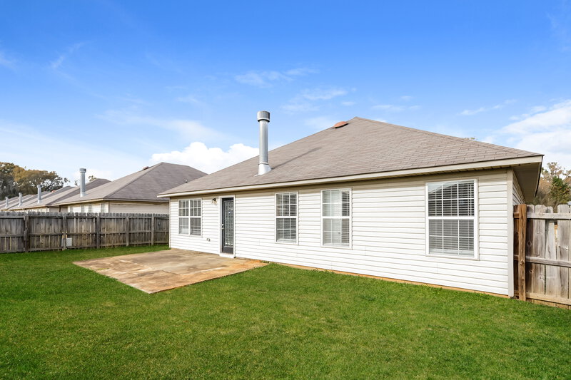 1,685/Mo, 5206 Gayle Ln Bessemer, AL 35023 Rear View 3