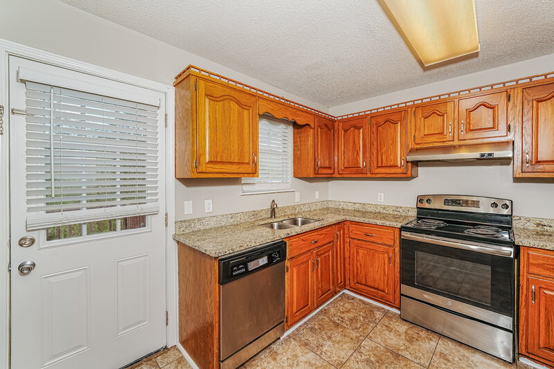 1,515/Mo, 7725 Old Bradford Rd Pinson, AL 35126 Kitchen View 2