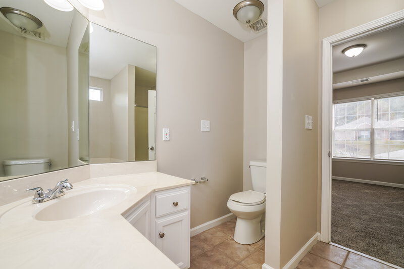 1,950/Mo, 2250 Russet Meadows Terrace Birmingham, AL 35244 Misc View 9