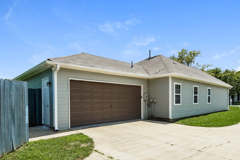 1,850/Mo, 175 Cedar Bend Dr Helena, AL 35080 Rear View