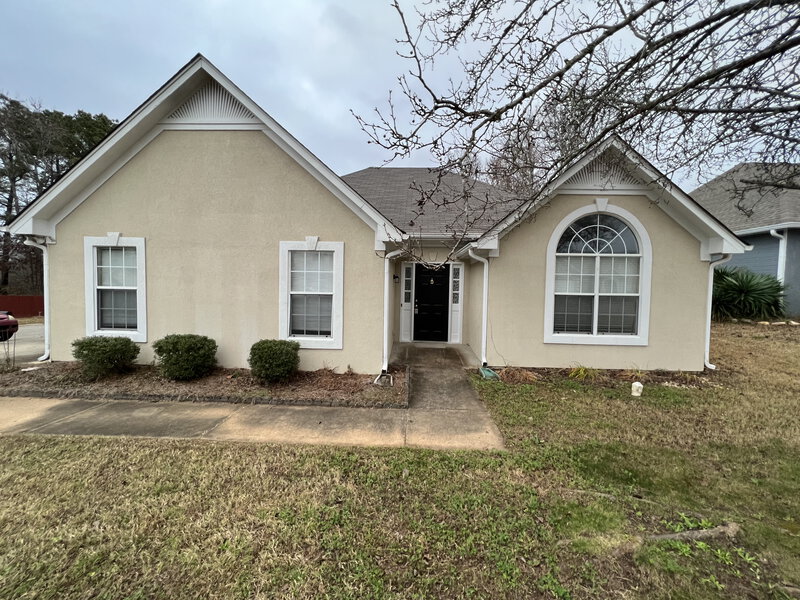 2,070/Mo, 715 Claiborne St Helena, AL 35080 External View