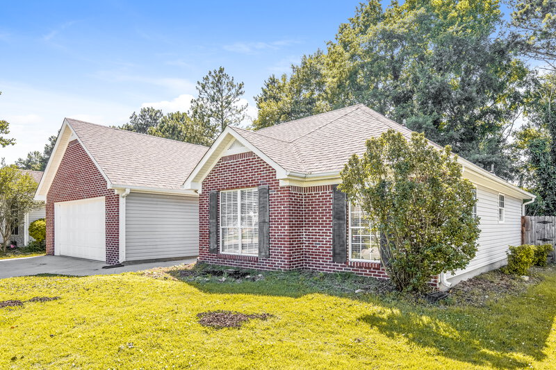 1,805/Mo, 8028 Rockhampton Circle Helena, AL 35080 Front View