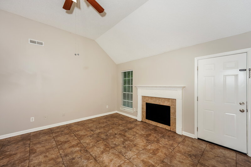 1,805/Mo, 8028 Rockhampton Circle Helena, AL 35080 Living Room View 2