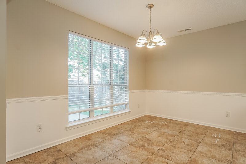 2,105/Mo, 8028 Rockhampton Circle Helena, AL 35080 Dining Room View