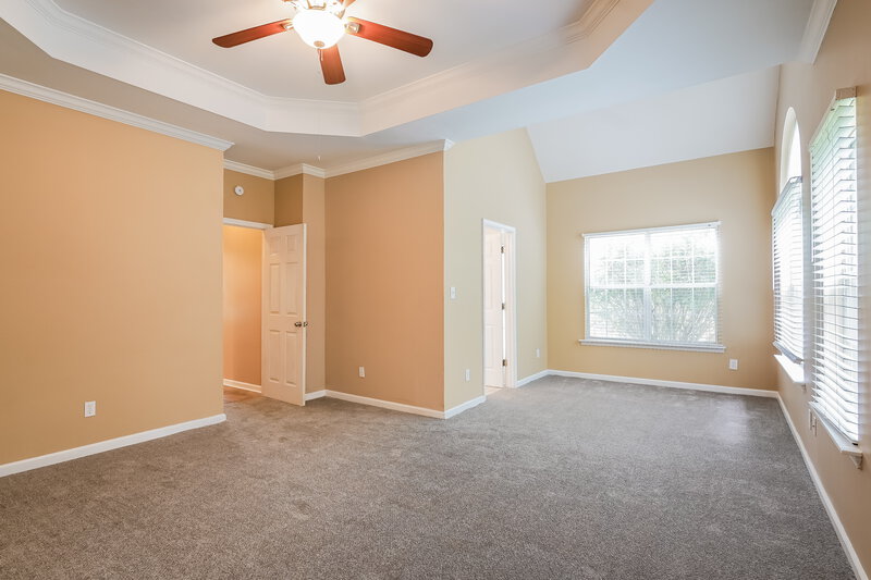 2,800/Mo, 725 Claiborne St Helena, AL 35080 Main Bedroom View