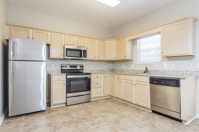 1,840/Mo, 173 St Charles Dr Helena, AL 35080 Kitchen View