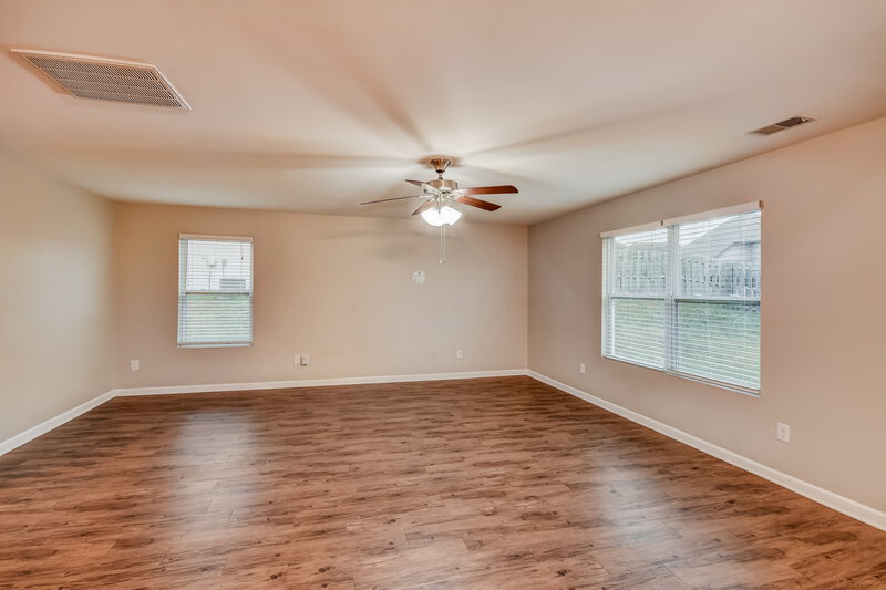 2,780/Mo, 116 Rosegate Dr Calera, AL 35040 Living Room View