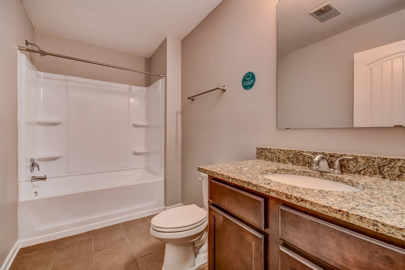 2,780/Mo, 116 Rosegate Dr Calera, AL 35040 Bathroom View