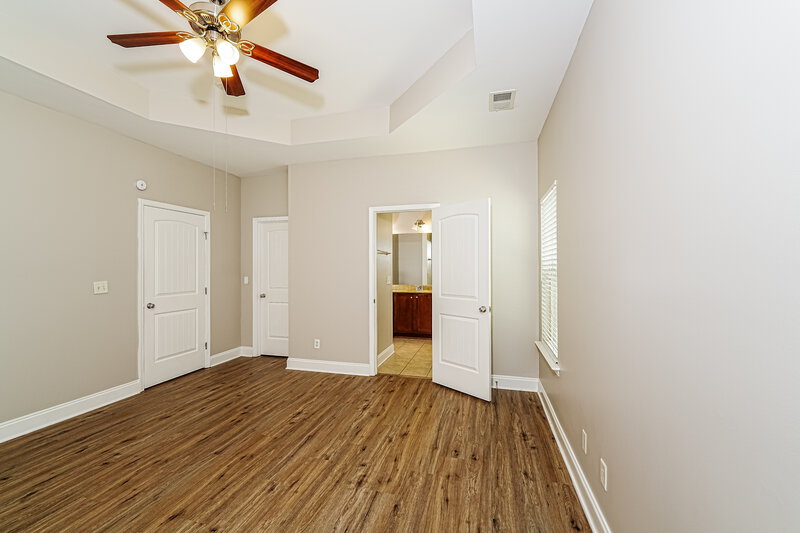 2,075/Mo, 1140 Overlook Dr Trussville, AL 35173 Main Bedroom View 2