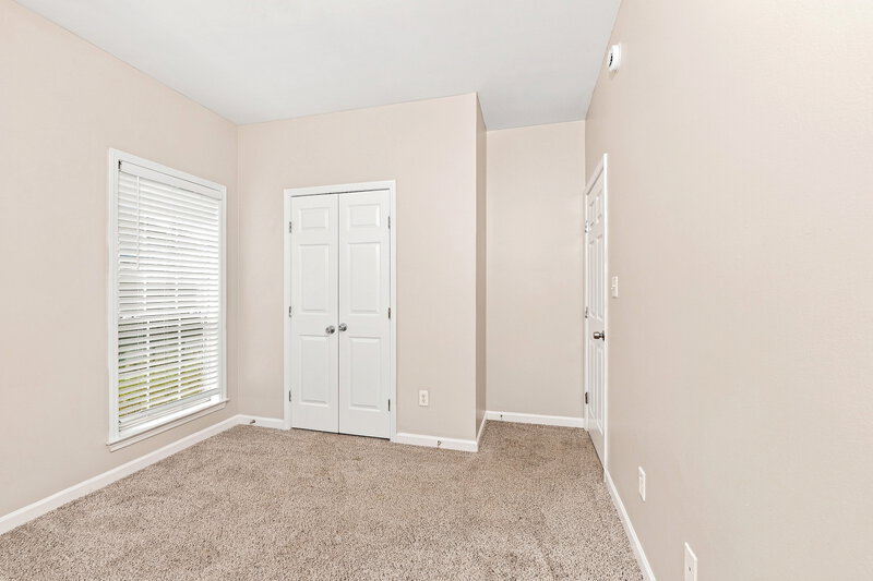 1,990/Mo, 4462 Canterbury St Mount Olive, AL 35117 Bedroom View 3