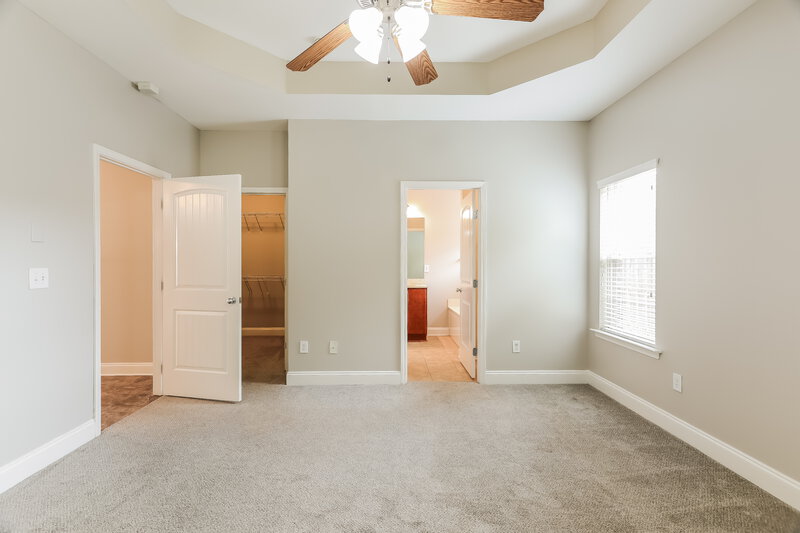 1,900/Mo, 2150 Overlook Pl Trussville, AL 35173 Main Bedroom View