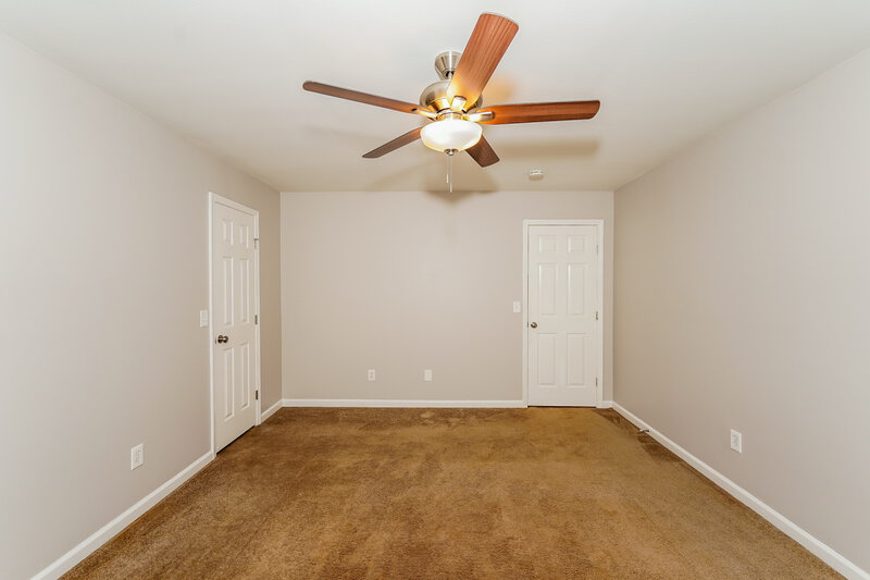 1,600/Mo, 4025 Cambridge Dr Moody, AL 35004 Main Bedroom View 2