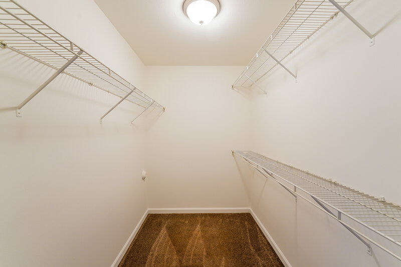 1,600/Mo, 4025 Cambridge Dr Moody, AL 35004 Walk In Closet View