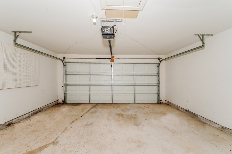 1,600/Mo, 4025 Cambridge Dr Moody, AL 35004 Basement View