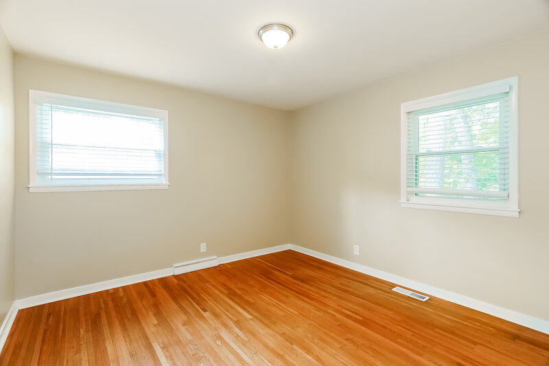 2,010/Mo, 1108 Sherwood Forest Dr Birmingham, AL 35235 Main Bedroom View