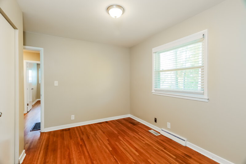 2,010/Mo, 1108 Sherwood Forest Dr Birmingham, AL 35235 Bedroom View