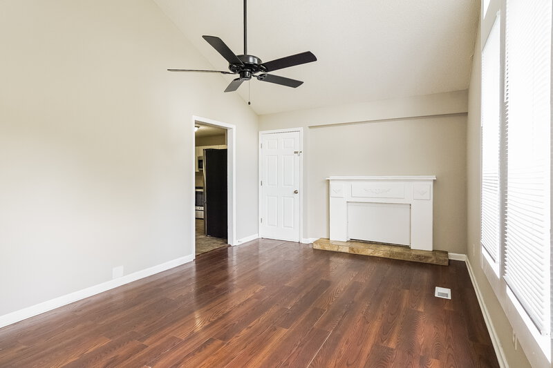 1,540/Mo, 3248 Larrabee Ln Bessemer, AL 35023 Living Room View