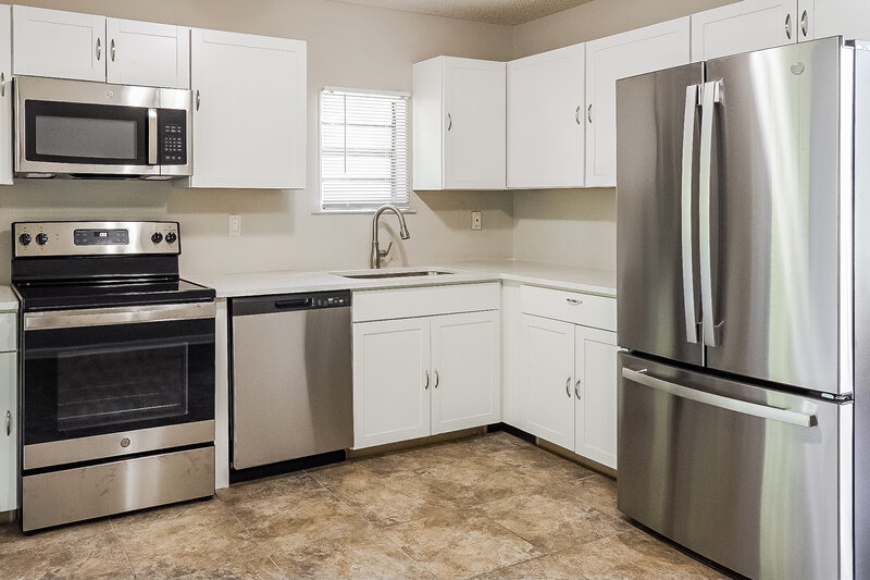 1,540/Mo, 3248 Larrabee Ln Bessemer, AL 35023 Kitchen View