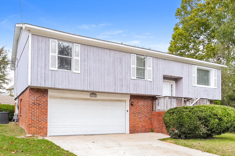 1,570/Mo, 2115 Sun Circle Fultondale, AL 35068 Front View