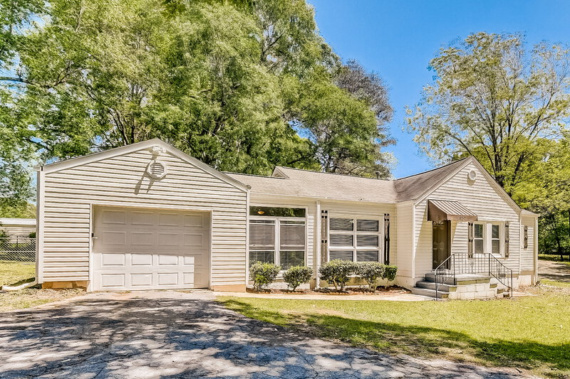 1,300/Mo, 937 9th Ave Pleasant Grove, AL 35127 Front View