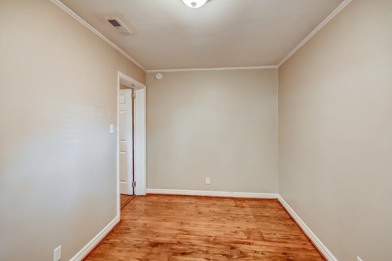 1,300/Mo, 937 9th Ave Pleasant Grove, AL 35127 Bedroom View