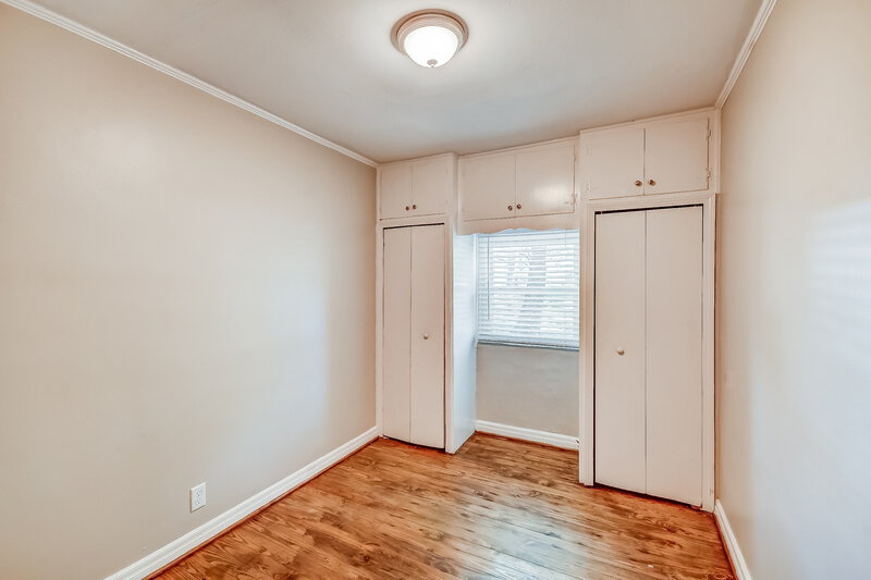 1,300/Mo, 937 9th Ave Pleasant Grove, AL 35127 Bedroom View 3