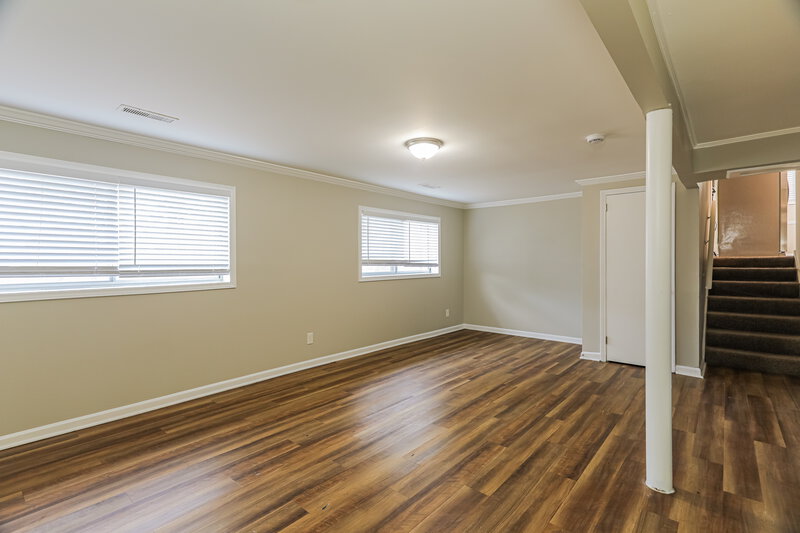 1,425/Mo, 1217 Turf Dr Birmingham, AL 35215 Living Room View