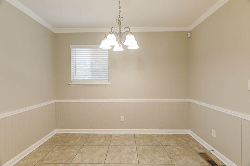 1,425/Mo, 1217 Turf Dr Birmingham, AL 35215 Dining Room View