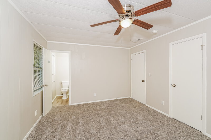1,285/Mo, 1732 6th Street NW Center Point, AL 35215 Main Bedroom View 2