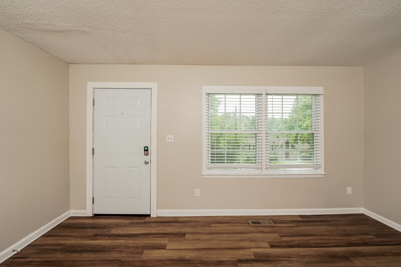 1,595/Mo, 1612 5th Pl NW Birmingham, AL 35215 Living Room View
