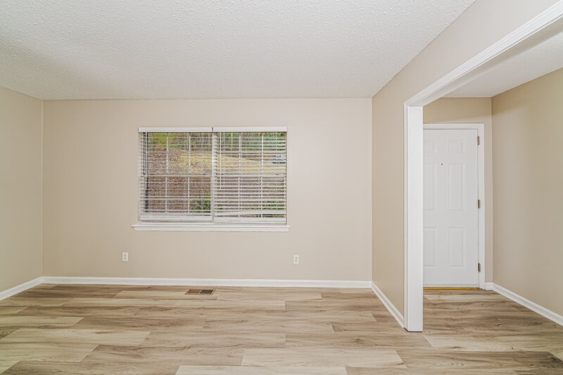 1,600/Mo, 1132 Corvair Cir Birmingham, AL 35235 Living Room View