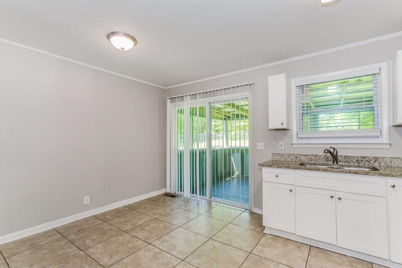 1,525/Mo, 201 Beechwood Drive Bessemer, AL 35023 Dining Room View