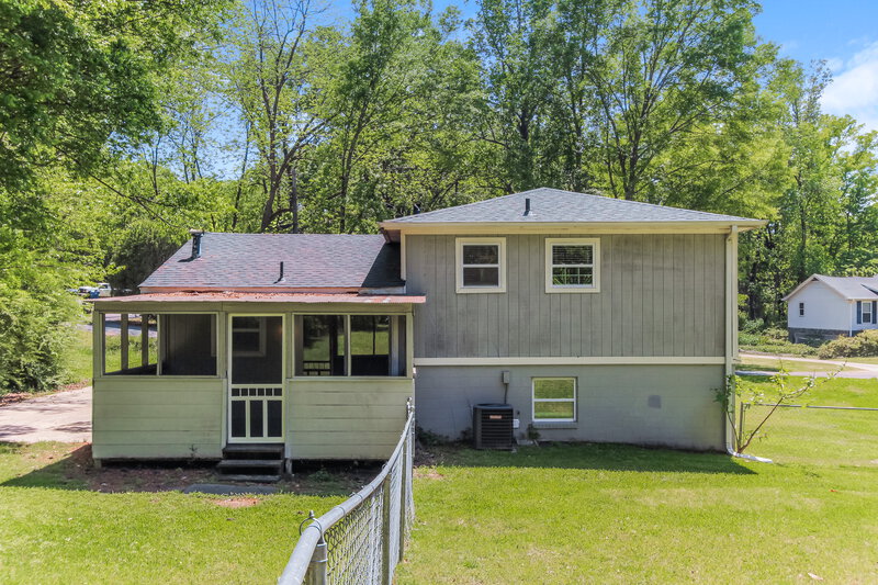 1,525/Mo, 201 Beechwood Drive Bessemer, AL 35023 Rear View